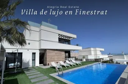 Villa de 3 dormitorios en Finestrat, Spain No. 1169