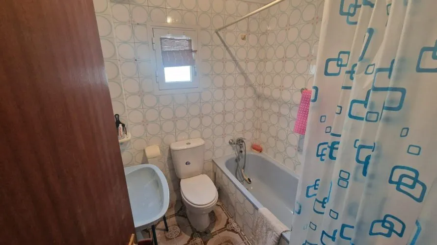 Apartamento de 3 dormitorios en Torrevieja, Spain No. 2733