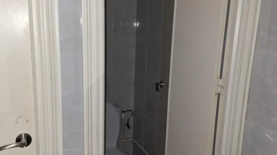 Propiedad comercial de 5 dormitorios en Torrevieja, Spain No. 125 № 4