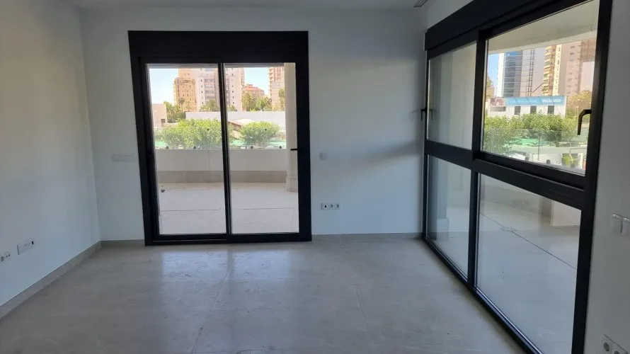 Apartamento de 2 dormitorios en Calpe, Spain No. 693 № 12
