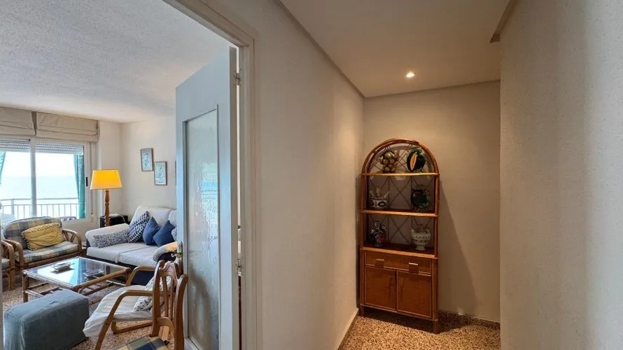 Apartamento de 3 dormitorios en Torrevieja, Spain No. 1381 № 2