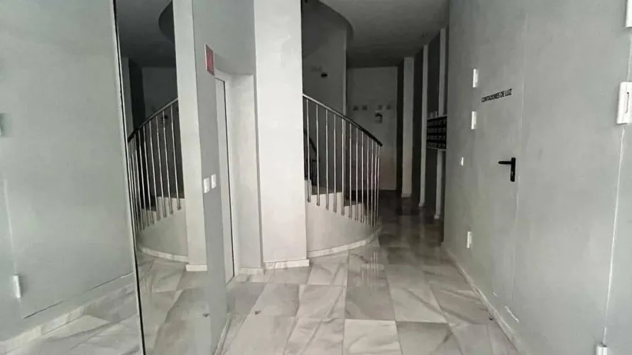 Apartamento de 3 dormitorios en Torrevieja, Spain No. 160