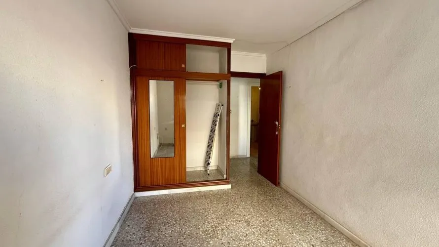Apartamento de 3 dormitorios en Torrevieja, Spain No. 2801