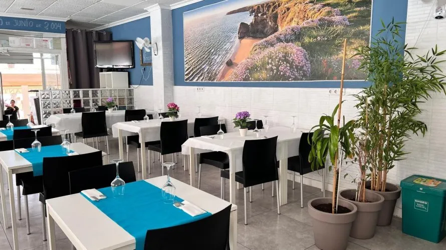 Propiedad comercial de 158m² en Torrevieja, Spain No. 609 № 3