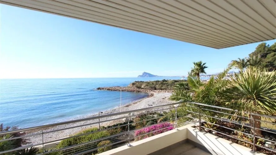 Apartamento de 260m² en El Mascarat, Spain No. 970 № 9