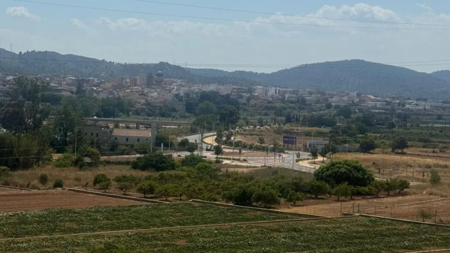 Parcela de en Riba-roja de Túria, Spain No. 1605 № 12