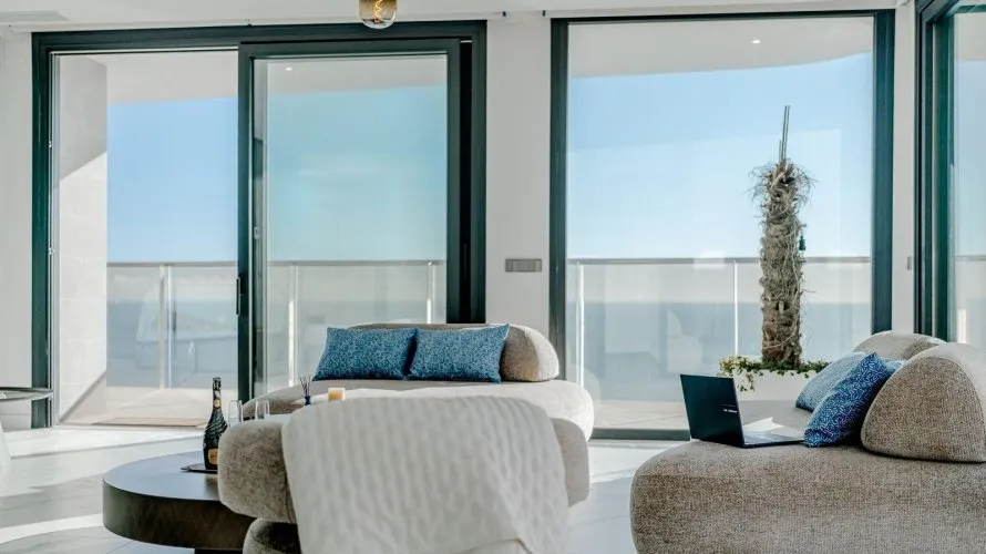 Apartamento de 3 dormitorios en Benidorm, Spain No. 703 № 24