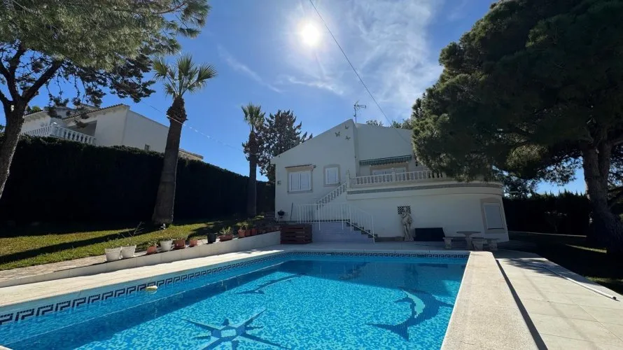 Villa de 3 dormitorios en Cabo Roig, Spain No. 110 № 1