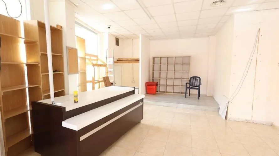 Propiedad comercial de 452m² en Torrevieja, Spain No. 801