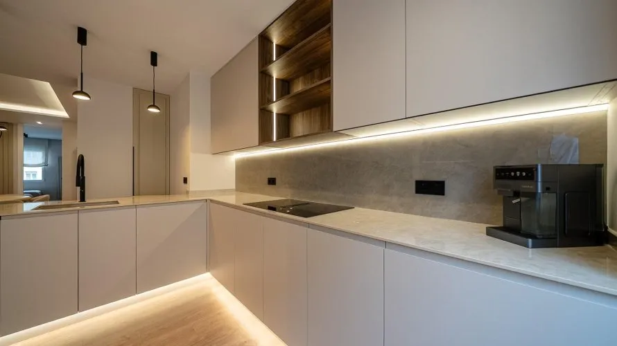 Apartamento de 3 dormitorios en Madrid, Spain No. 1083 № 8