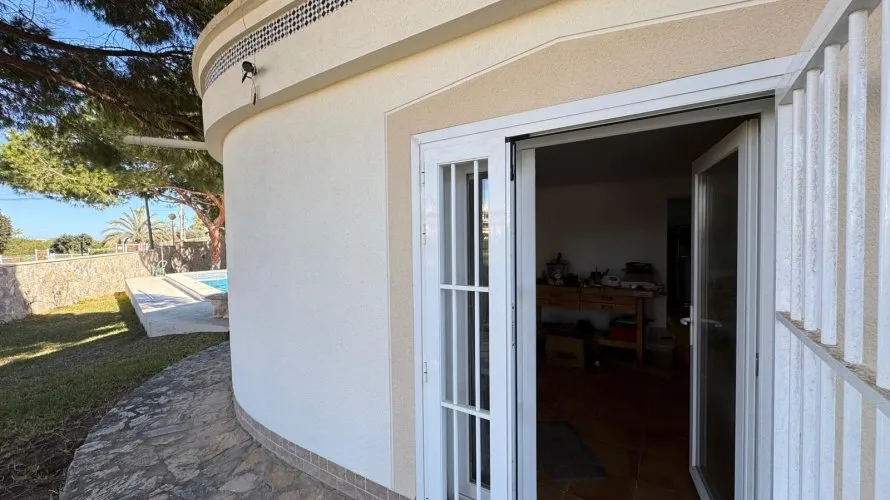 Villa de 3 dormitorios en Cabo Roig, Spain No. 110 № 12