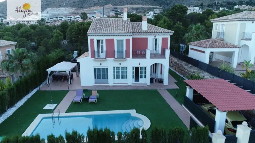 Villa de 4 dormitorios en Finestrat, Spain No. 269 № 22