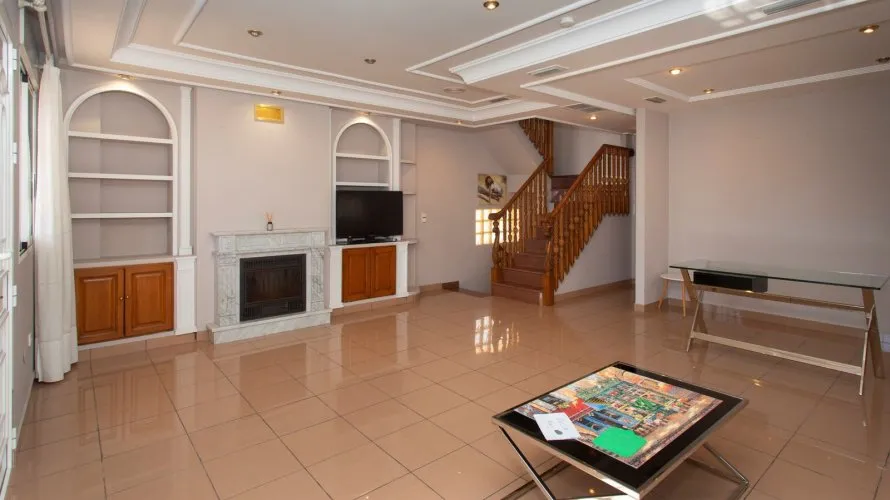 Villa de 180m² en Torrevieja, Spain No. 1557 № 17