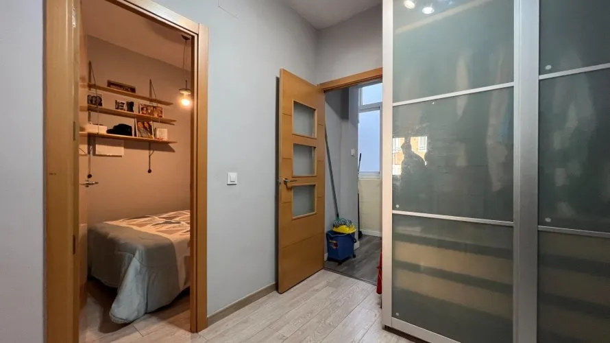 Apartamento de 1 dormitorio en Madrid, Spain No. 1049 № 8