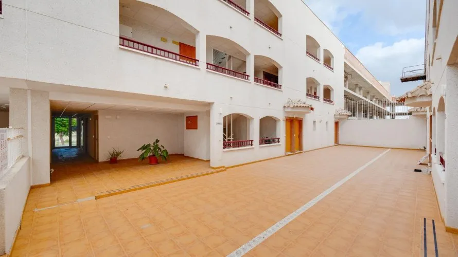 Apartamento de 1 dormitorio en San Fulgencio, Spain No. 2908 № 1