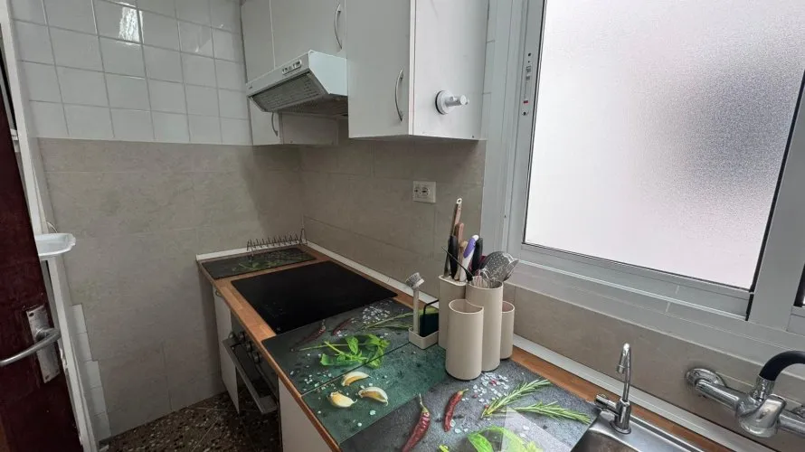 Apartamento de 2 dormitorios en Valencia, Spain No. 919 № 6