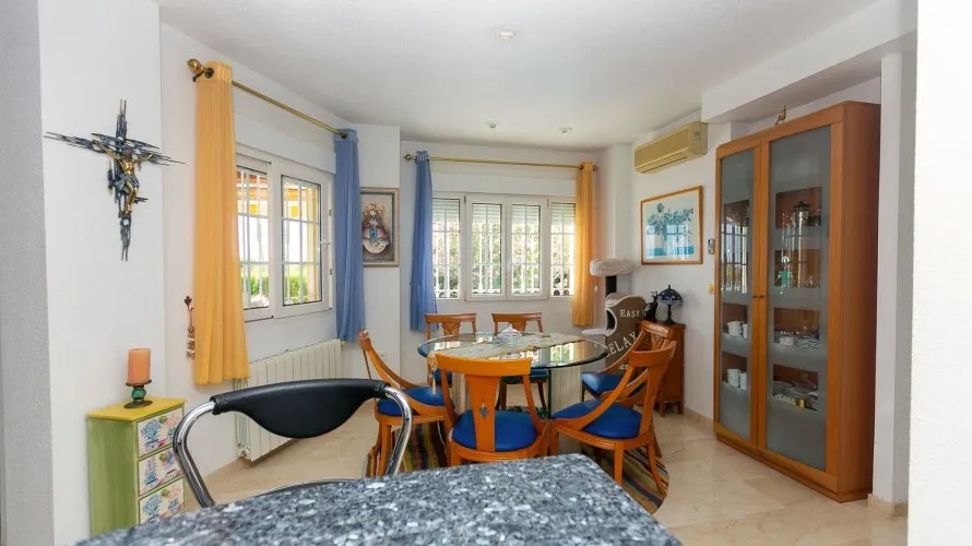 Villa de 194m² en Alicante, Spain No. 1419 № 22