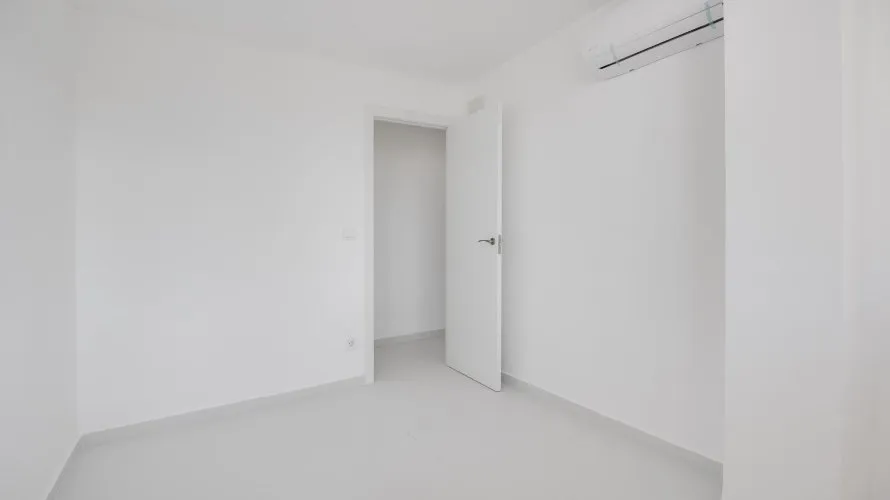 Apartamento de 3 dormitorios en Torrevieja, Spain No. 908 № 23