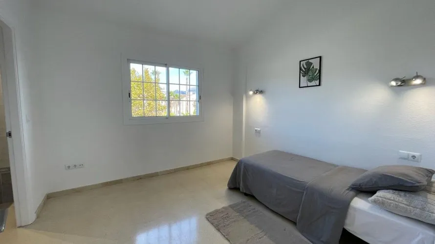 Сasa de 3 dormitorios en Albir, Spain No. 1408 № 11