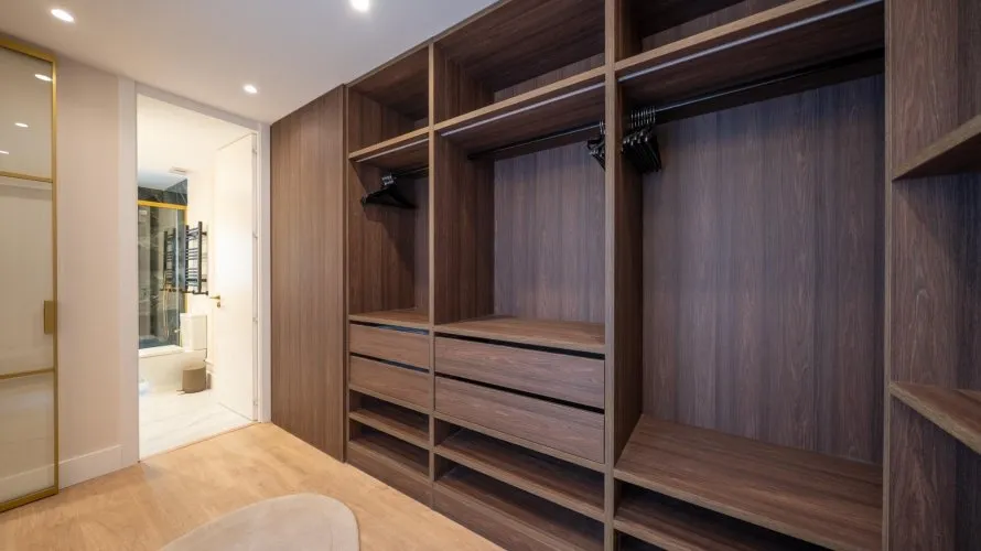 Apartamento de 3 dormitorios en Madrid, Spain No. 976 № 27