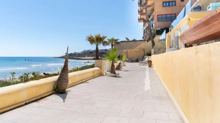 Villa de 10 dormitorios en Cabo De Las Huertas, Spain No. 1277 № 3