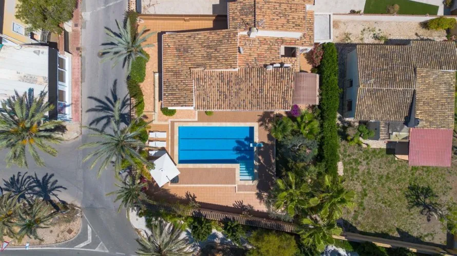 Villa de 4 dormitorios en Alicante, Spain No. 780 № 10