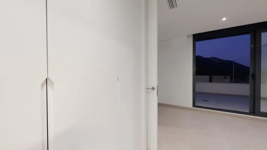 Apartamento de 4 dormitorios en La Alberca, Spain No. 382 № 9