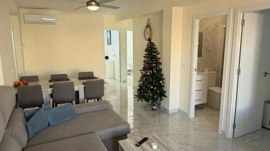 Apartamento de 3 dormitorios en Torrevieja, Spain No. 1010 № 14