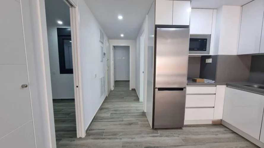 Apartamento de 3 dormitorios en Torrevieja, Spain No. 108 № 6