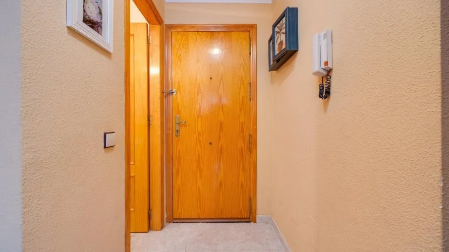 Apartamento de 2 dormitorios en Torrevieja, Spain No. 2859 № 8