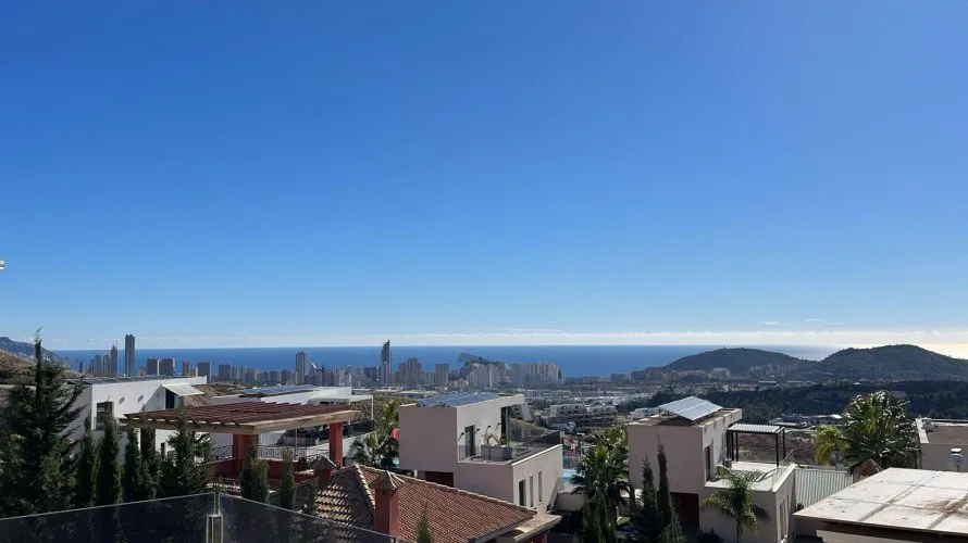 Villa de 3 dormitorios en Finestrat, Spain No. 490