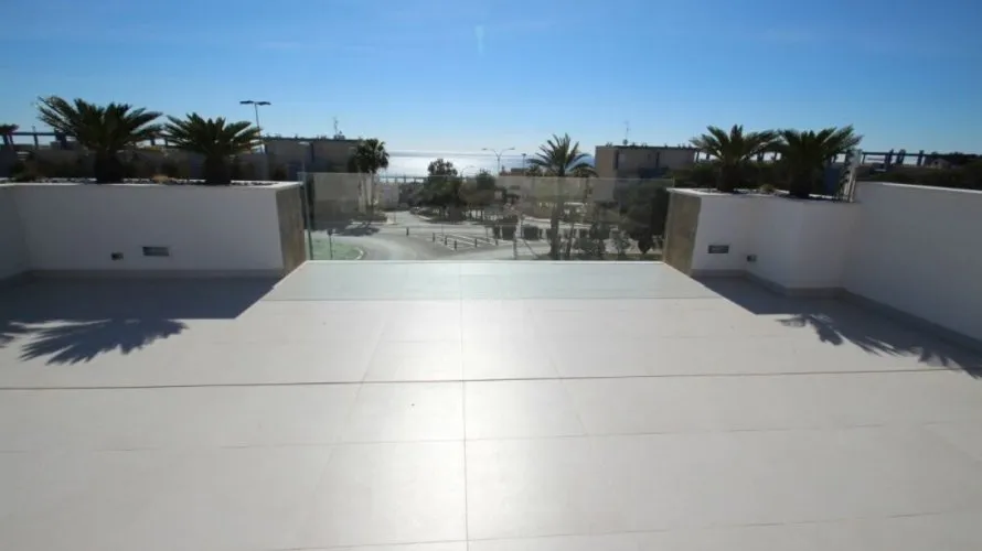 Villa de 197m² en La Zenia, Spain No. 259 № 7