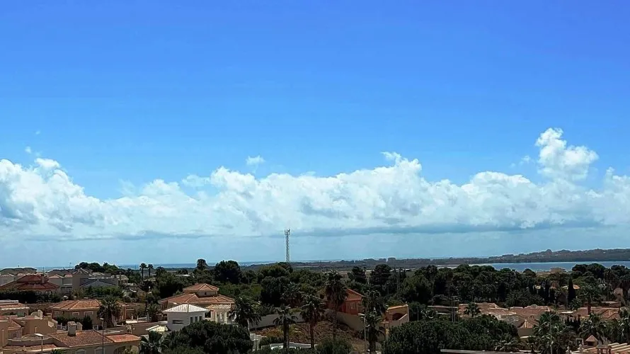 Villa de 3 dormitorios en Ciudad Quesada, Spain No. 510