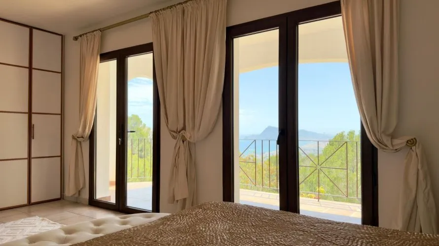 Villa de 500m² en Altea, Spain No. 933 № 4