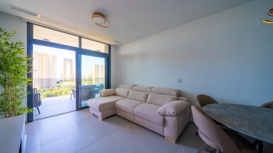 Apartamento de 2 dormitorios en Benidorm, Spain No. 974 № 8