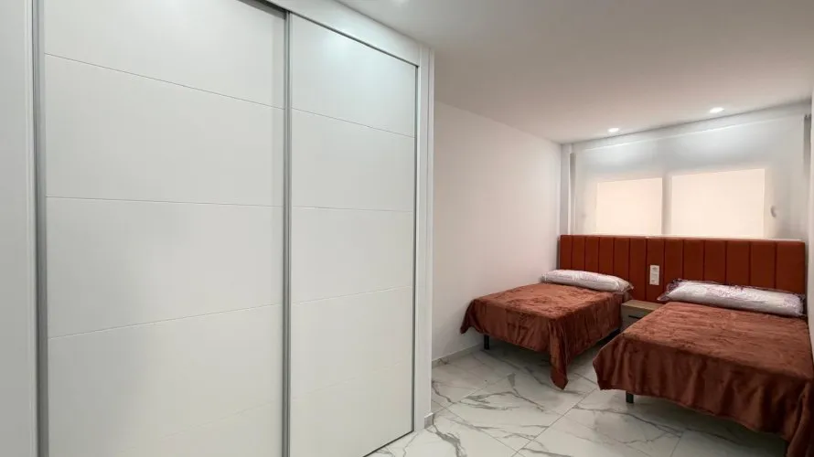 Apartamento de 2 dormitorios en Torrevieja, Spain No. 1055 № 14