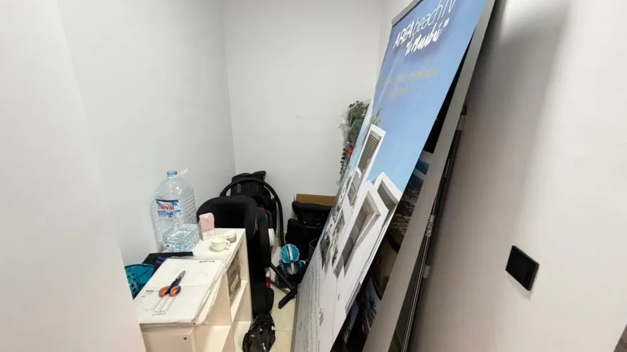 Propiedad comercial de 121m² en Torrevieja, Spain No. 2951 № 10