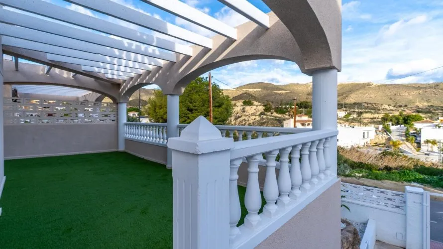 Apartamento de 3 dormitorios en El Campello, Spain No. 243 № 1
