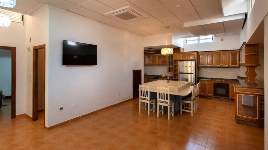 Villa de 180m² en Torrevieja, Spain No. 1557 № 1