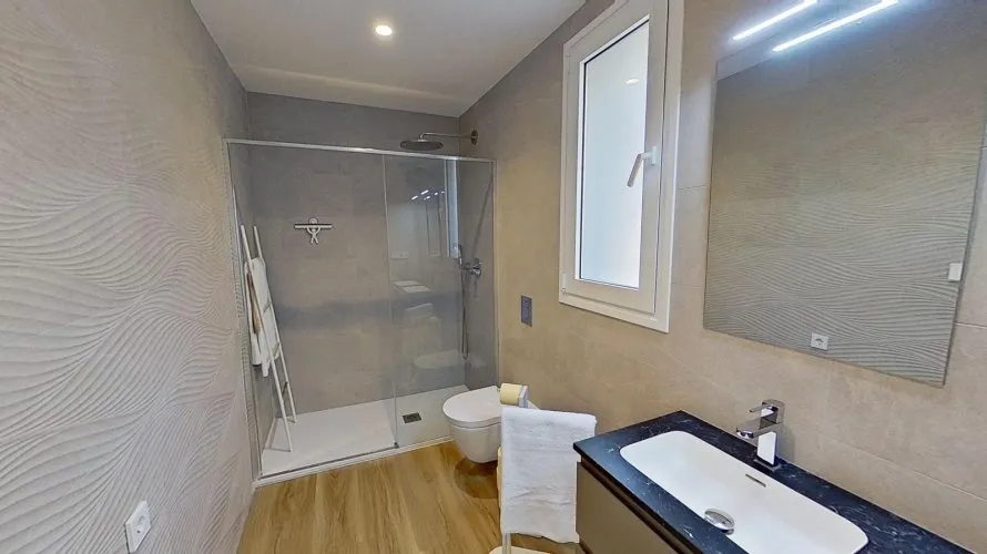 Apartamento de 2 dormitorios en Benidorm, Spain No. 111 № 6