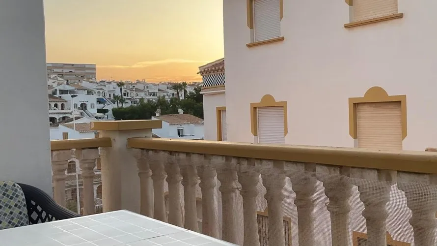 Apartamento de 3 dormitorios en Torrevieja, Spain No. 831 № 5