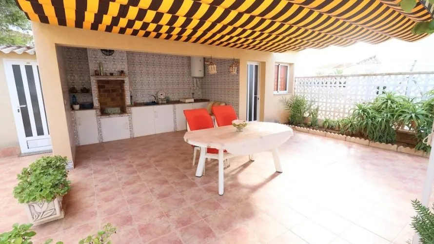 Apartamento de 5 dormitorios en Alicante, Spain No. 981 № 19