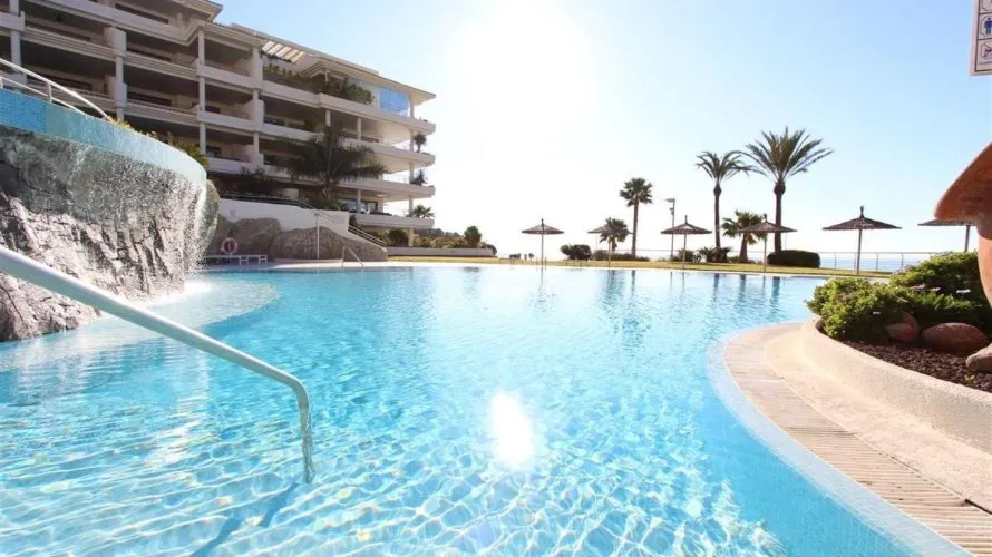 Apartamento de 260m² en El Mascarat, Spain No. 970 № 10