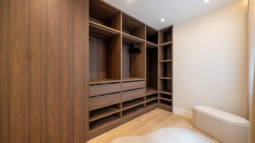Apartamento de 3 dormitorios en Madrid, Spain No. 976 № 26