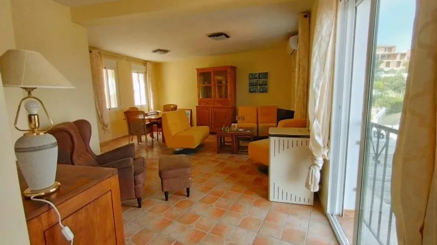 Villa de 8 dormitorios en Maryvilla, Spain No. 423 № 15