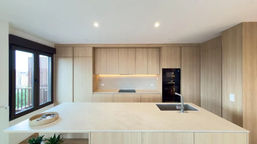 Apartamento de 3 dormitorios en Madrid, Spain No. 1013 № 7