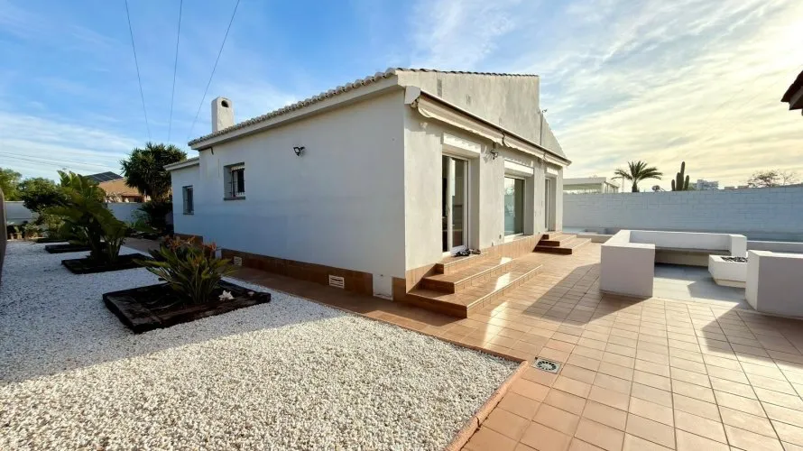 Apartamento de 3 dormitorios en El Campello, Spain No. 1069 № 21