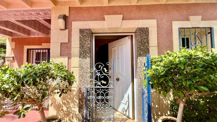 Villa de 3 dormitorios en Torrevieja, Spain No. 126 № 24