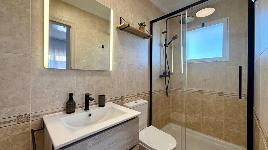 Apartamento de 3 dormitorios en Guardamar del Segura, Spain No. 1062 № 25