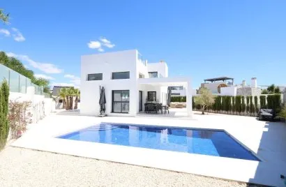 Apartamento de 3 dormitorios en Rojales, Spain No. 1397
